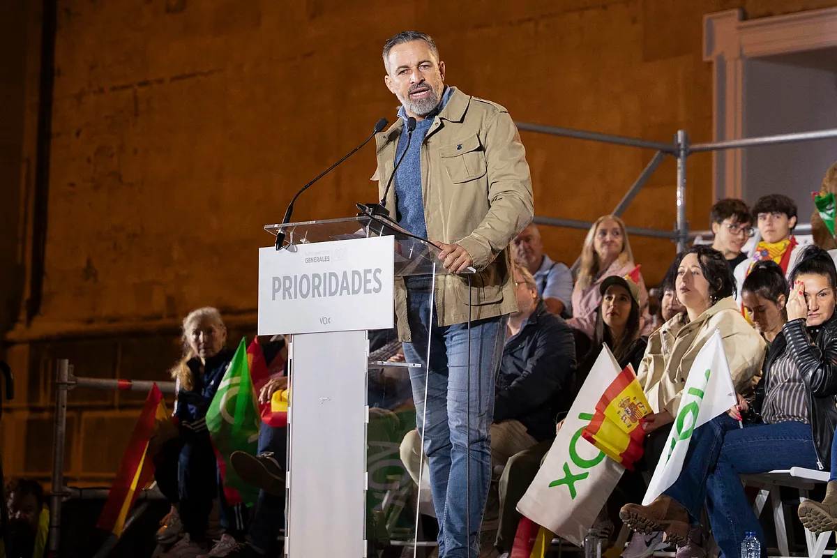 Abascal pone precio a un pacto: "repatriación, deportaciones y remigración" o no hay alternativa