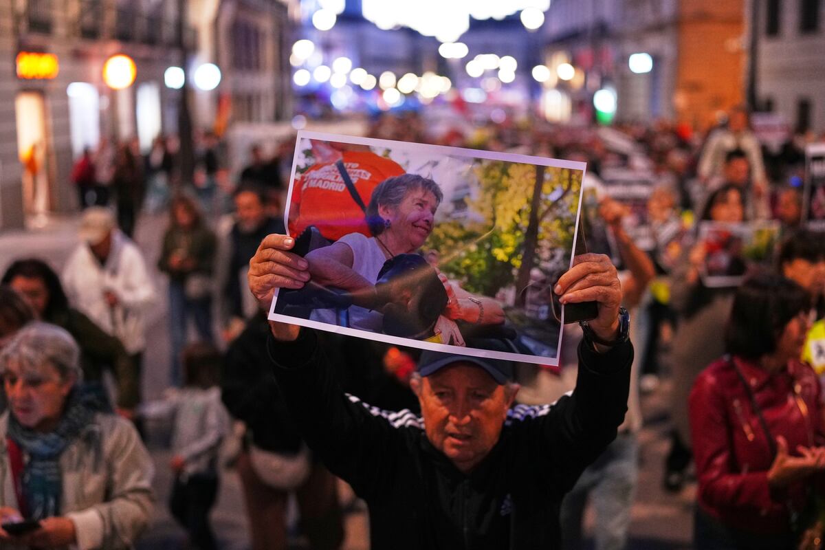 Una marcha en honor a Maricarmen recorre Madrid entre gritos de ¡no son muertes, son asesinatos!