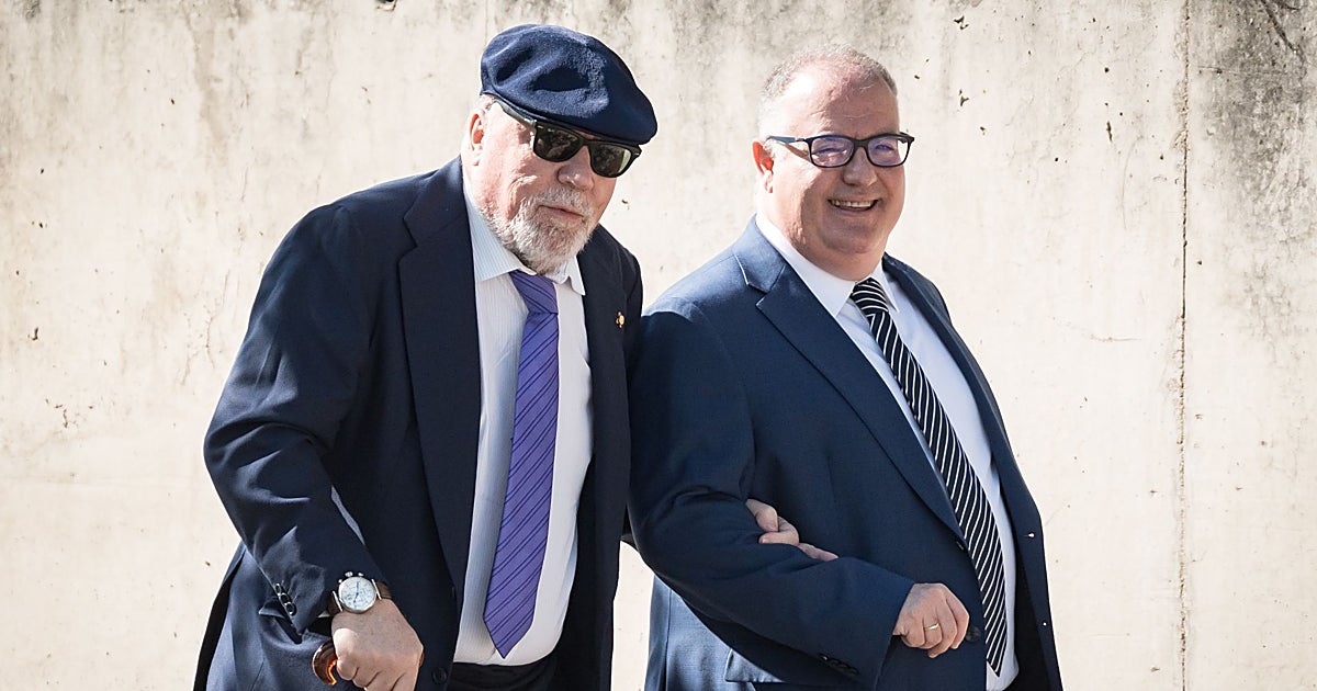 La Audiencia Nacional sienta en el banquillo al BBVA y a Francisco González por los encargos a Villarejo
