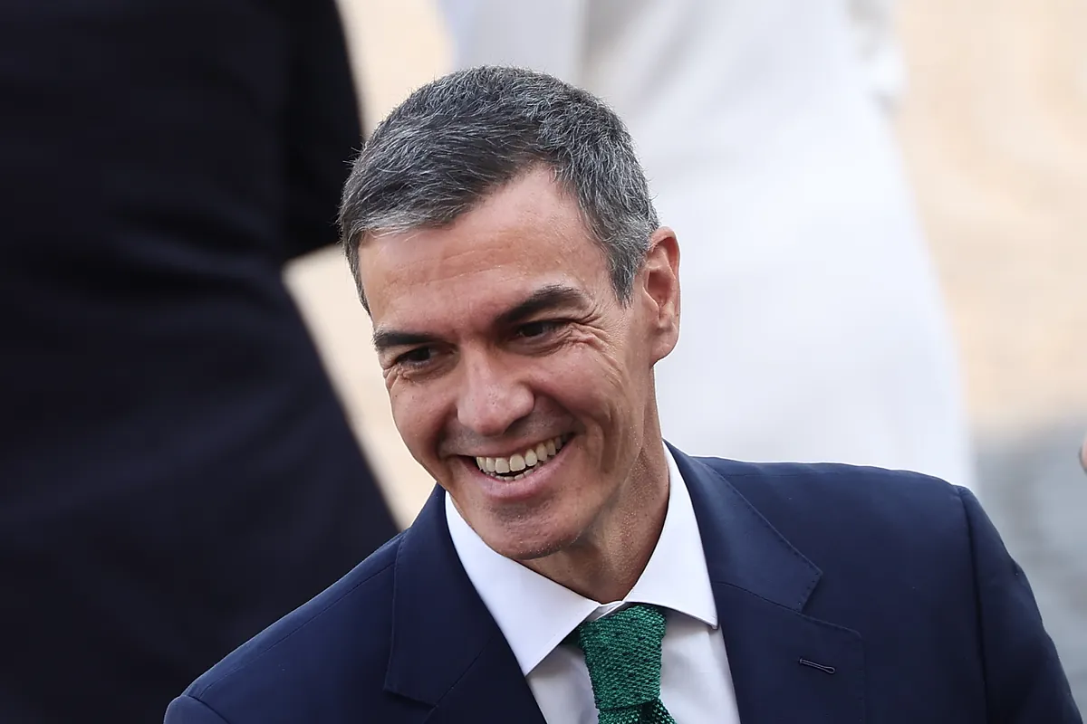 Sánchez no irá a la final del Mundial: Argelia pesa más que animar a España en Nueva York