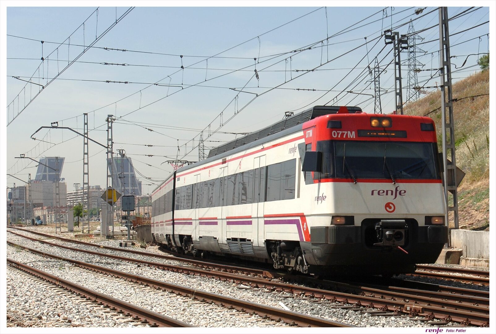 Cercanías Madrid vuelve a colapsar: retrasos en las líneas C3, C4 y C5 por un fallo eléctrico en Atocha