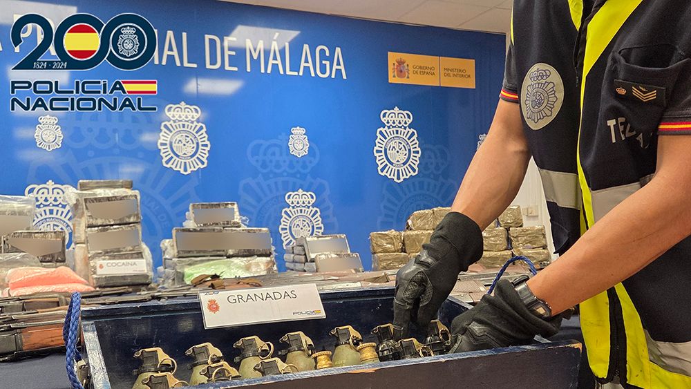 La Policía desmantela en Málaga una red que combinaba fusiles de asalto, granadas y 120 kilos de cocaína