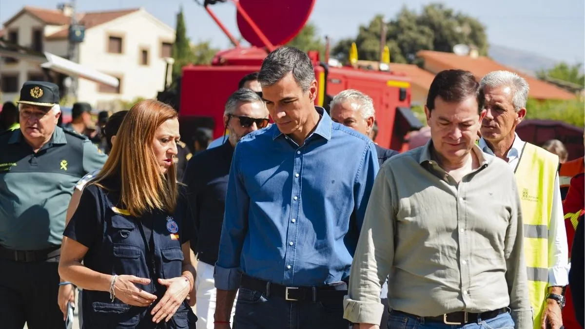 Sánchez dice que la noche «ha sido muy positiva» en los incendios de Ávila y Madrid, aunque avisa de «horas complejas»