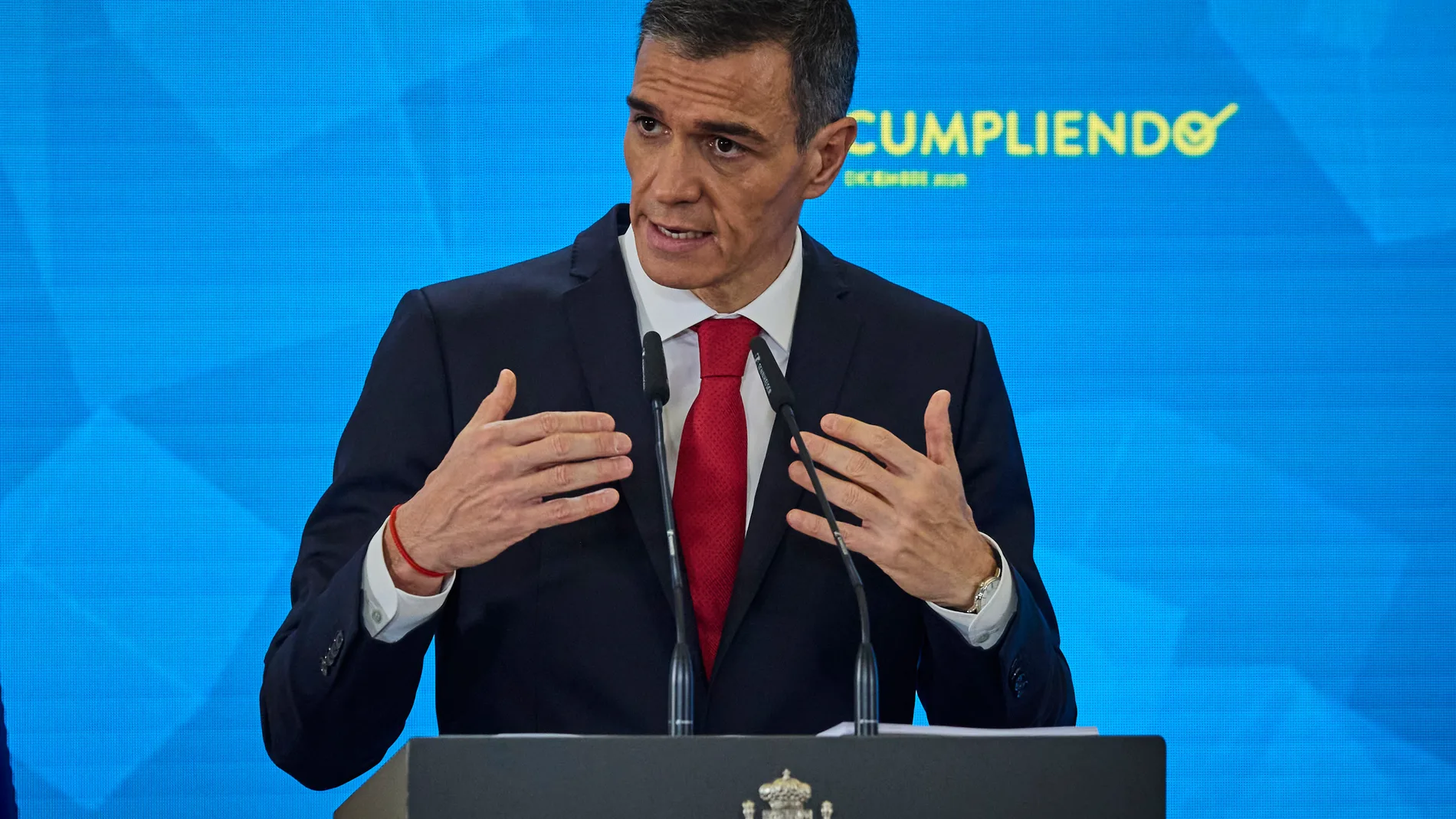 Sánchez culpa a PP y Vox del parón de las renovables y reclama un pacto de país contra el cambio climático
