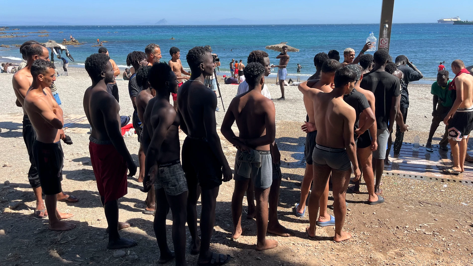 Ceuta afronta el pulso por el reparto de menores mientras Bruselas examina la crisis migratoria