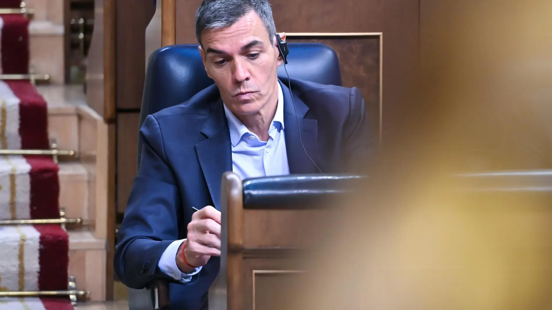 El Gobierno reserva casi 15 millones de euros para traducir el catalán y el euskera en las Cortes