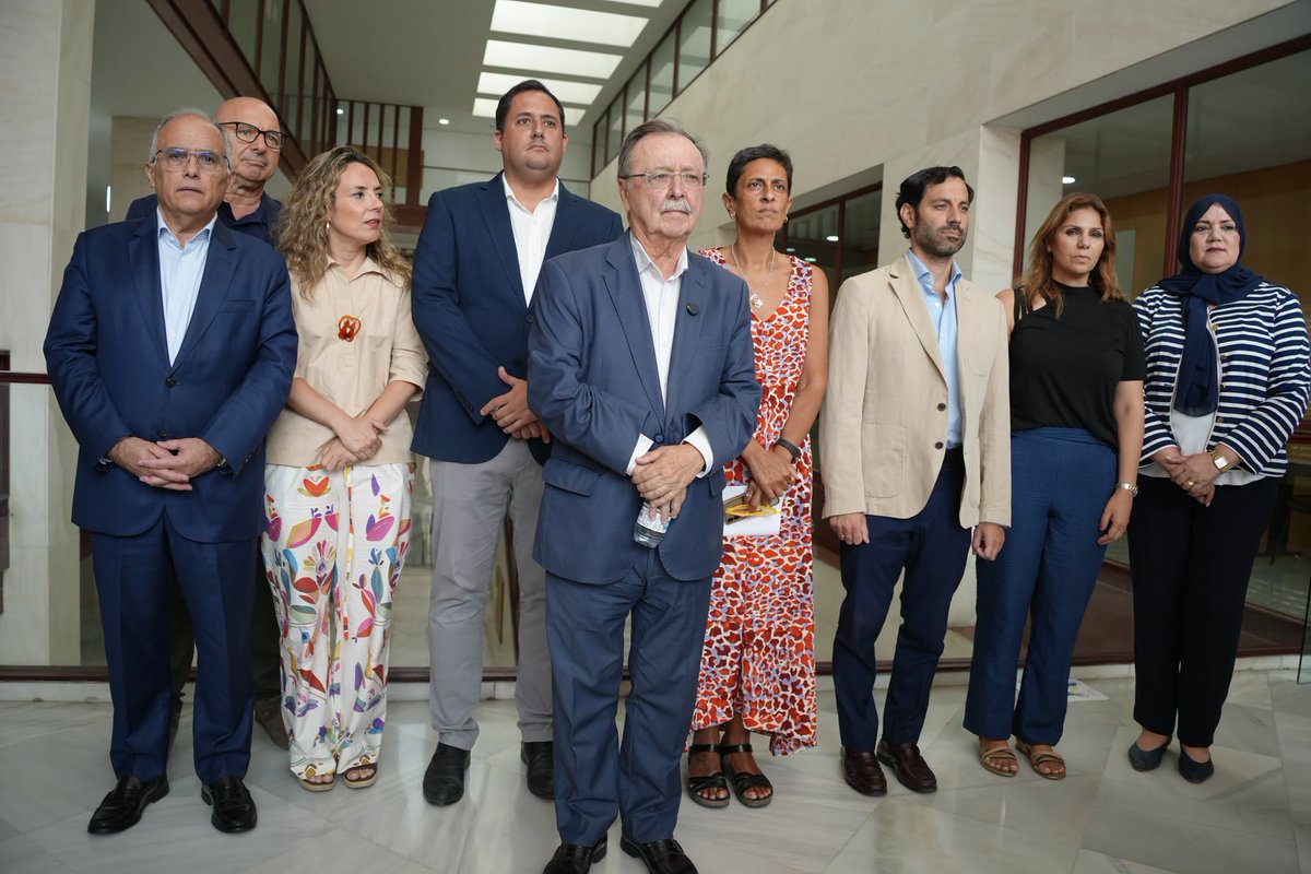 Vivas alerta del "máximo riesgo" en Ceuta y exige al Gobierno denegar el asilo a los inmigrantes