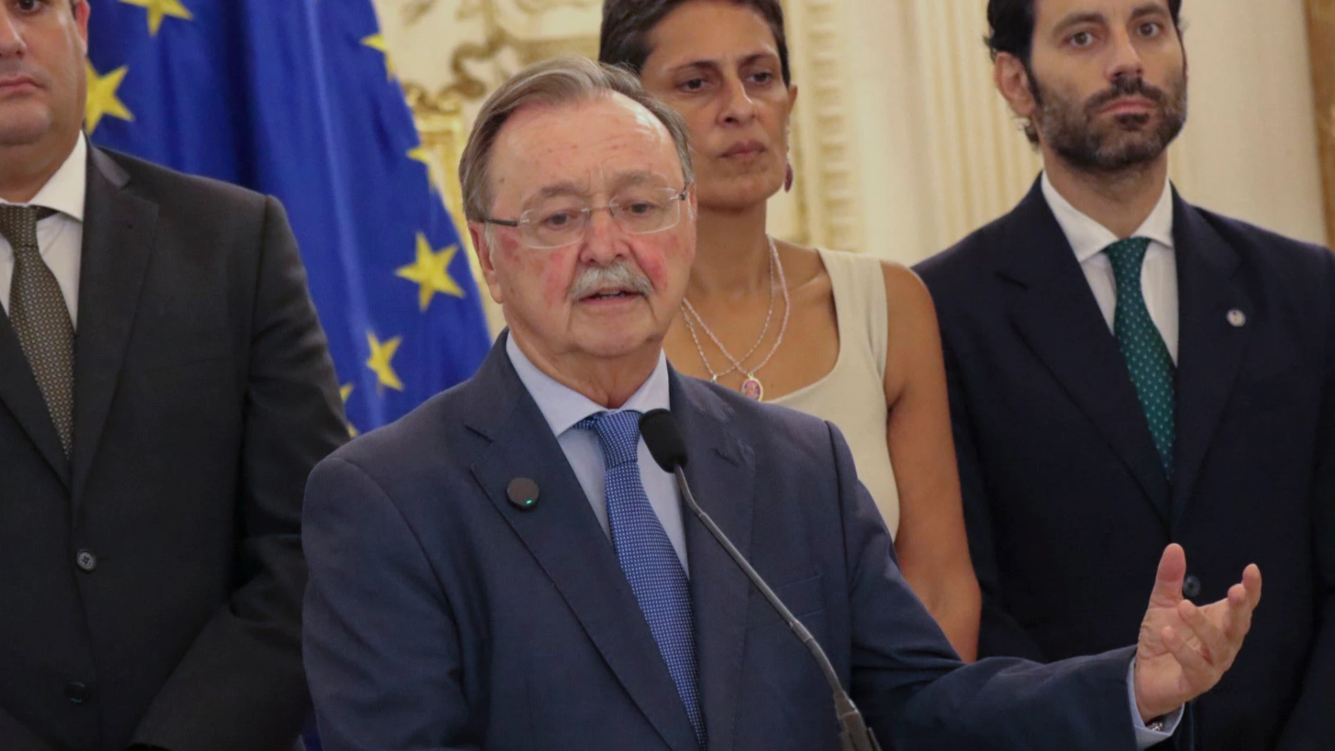 Vivas acusa al Gobierno de "maquillar" la crisis de Ceuta y le da 30 días antes de acudir a la Justicia