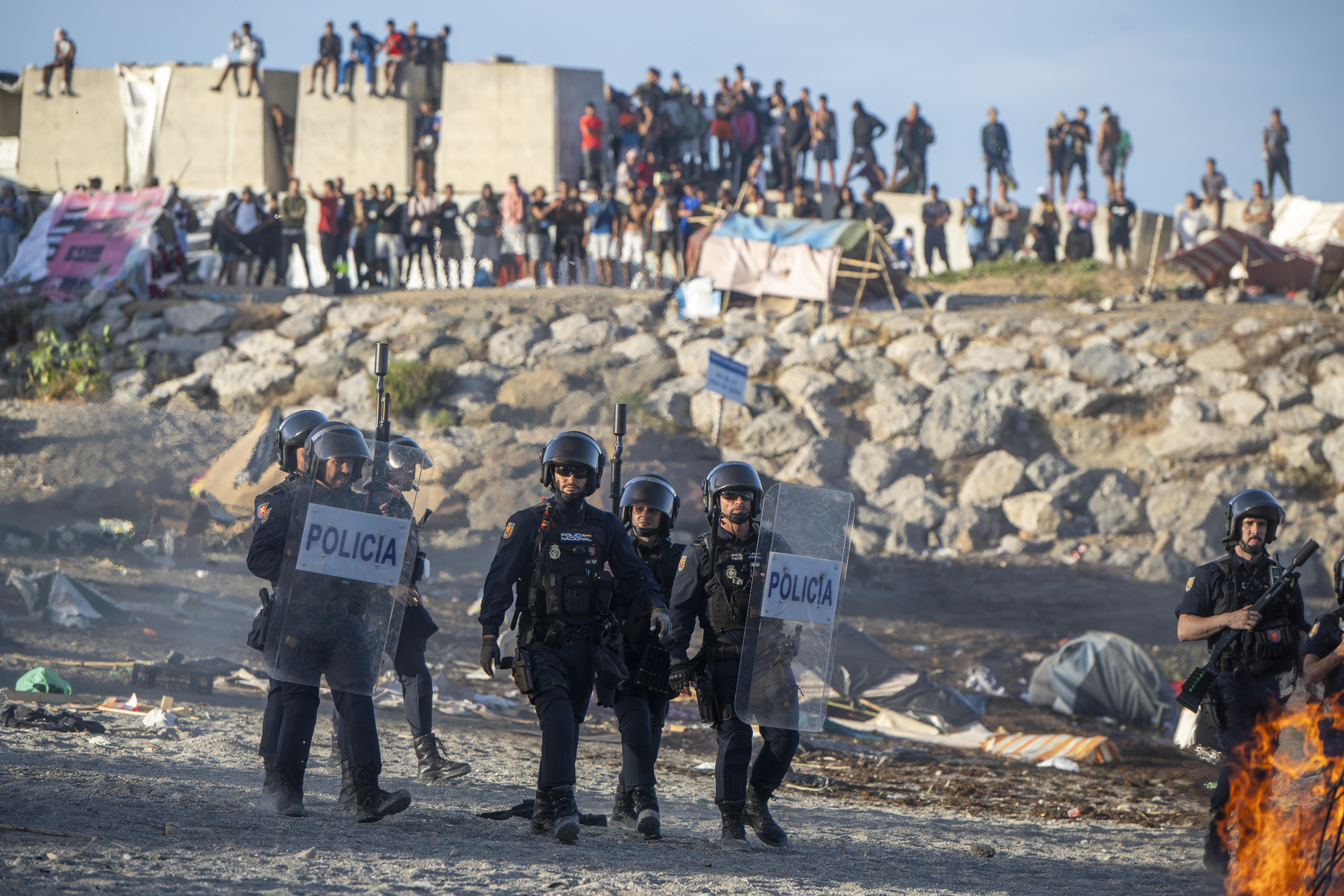 Ceuta se echa a la calle: más de 260 municipios se suman a las protestas por la crisis migratoria