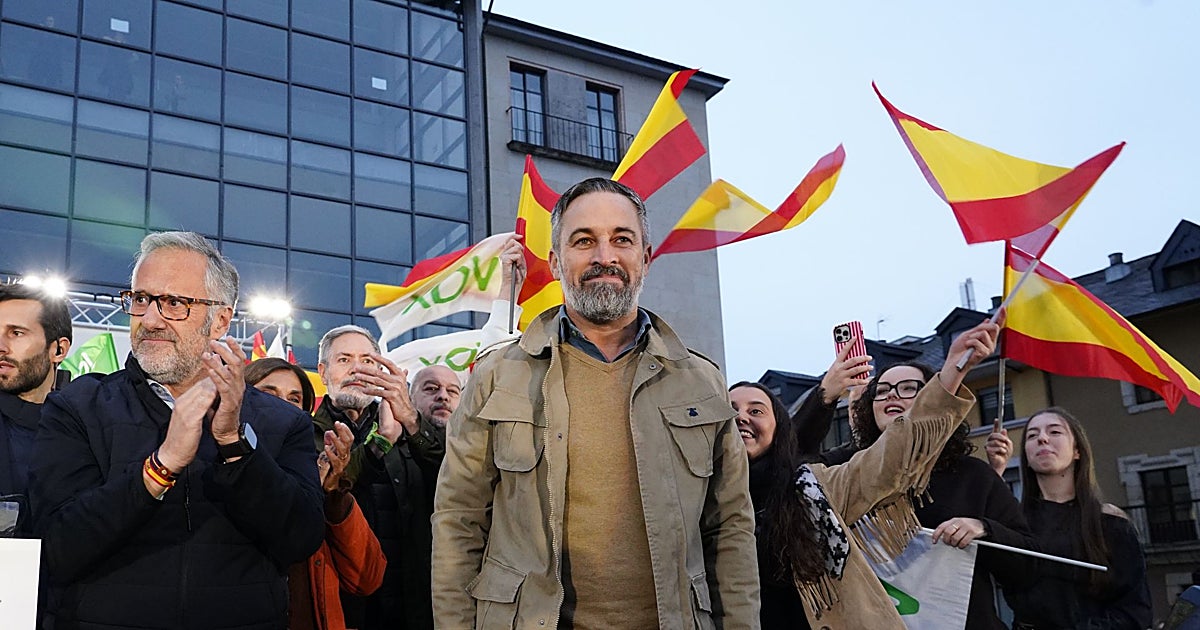 Abascal acusa a Sánchez de querer «sustituir» a los españoles con la Ley de Nietos antes del 29-N