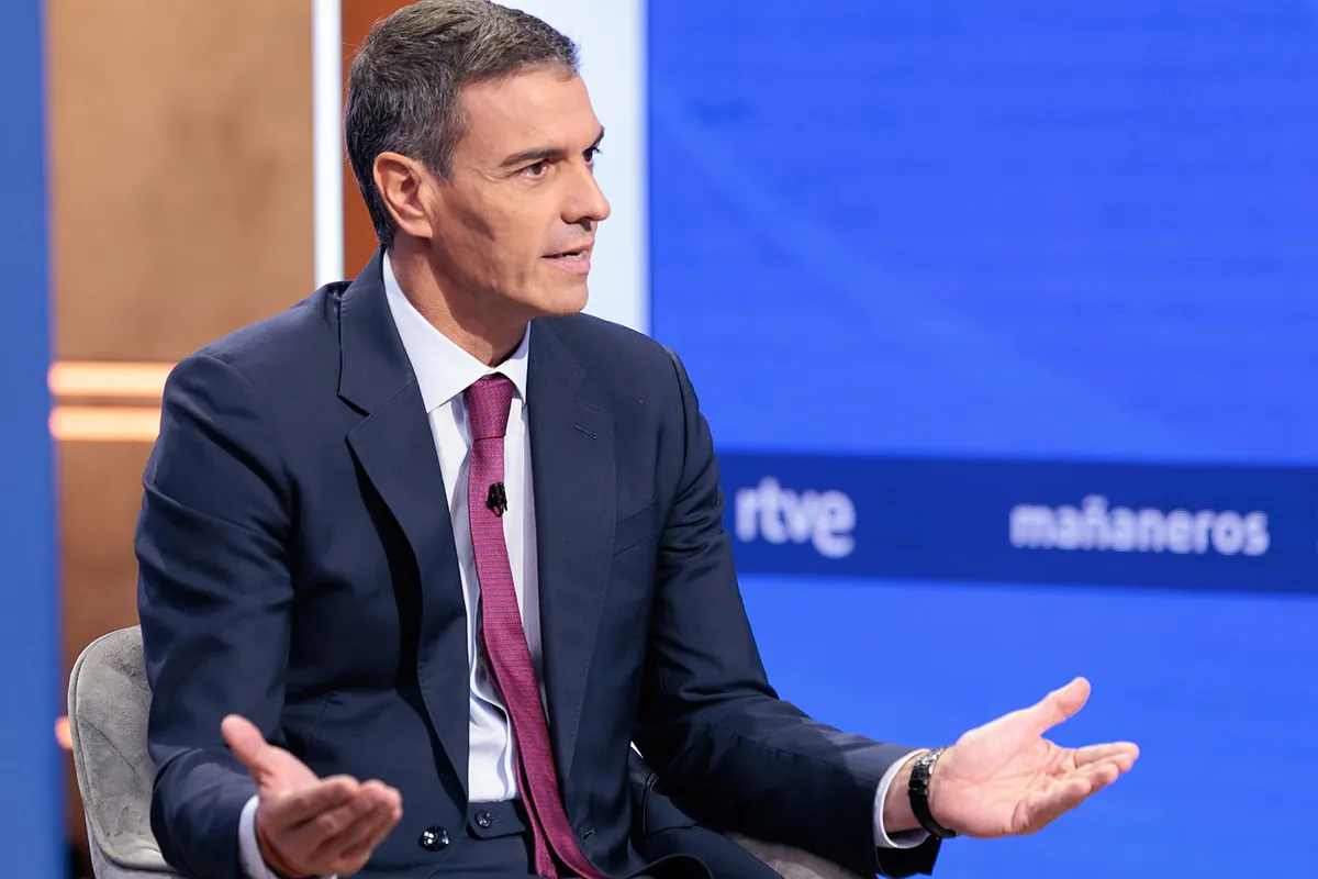 Sánchez dice que contará con Zapatero en la campaña de las generales pese a la investigación de Plus Ultra