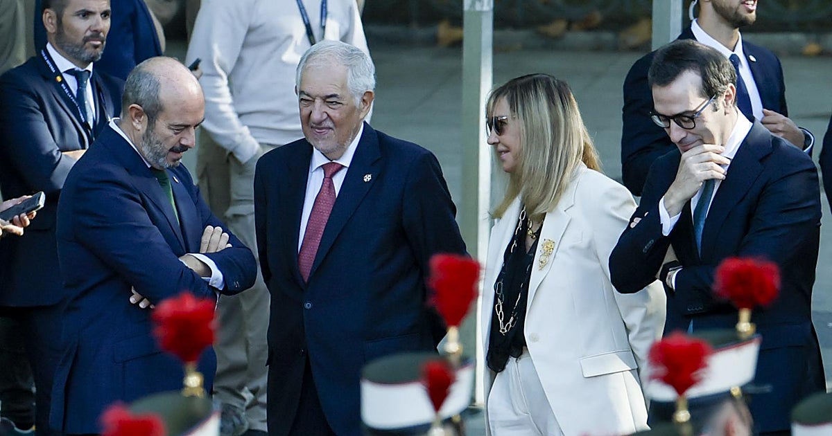 Conde-Pumpido evita un nuevo choque con el Supremo por la 'ley de nietos' antes del 29-N