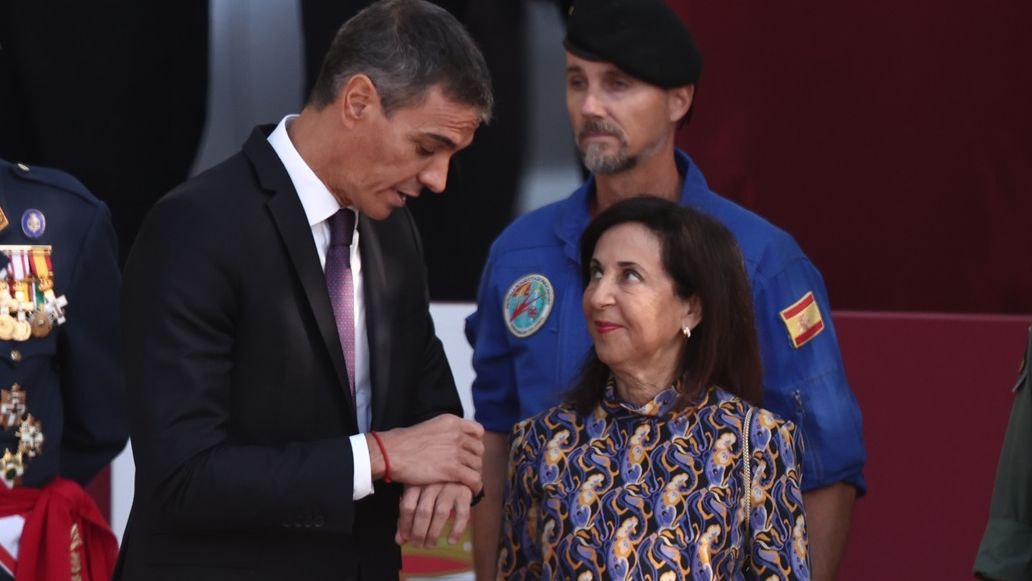 Los tres vicepresidentes renuncian a ir en las listas y Sánchez se queda con Robles