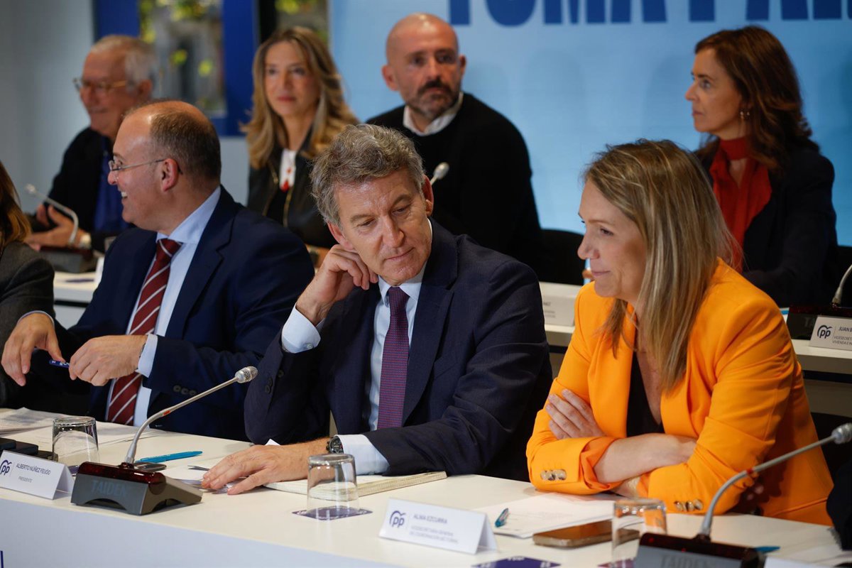 Feijóo coloca a Alma Ezcurra de número cuatro por Madrid y manda a Inmaculada Sanz al Senado