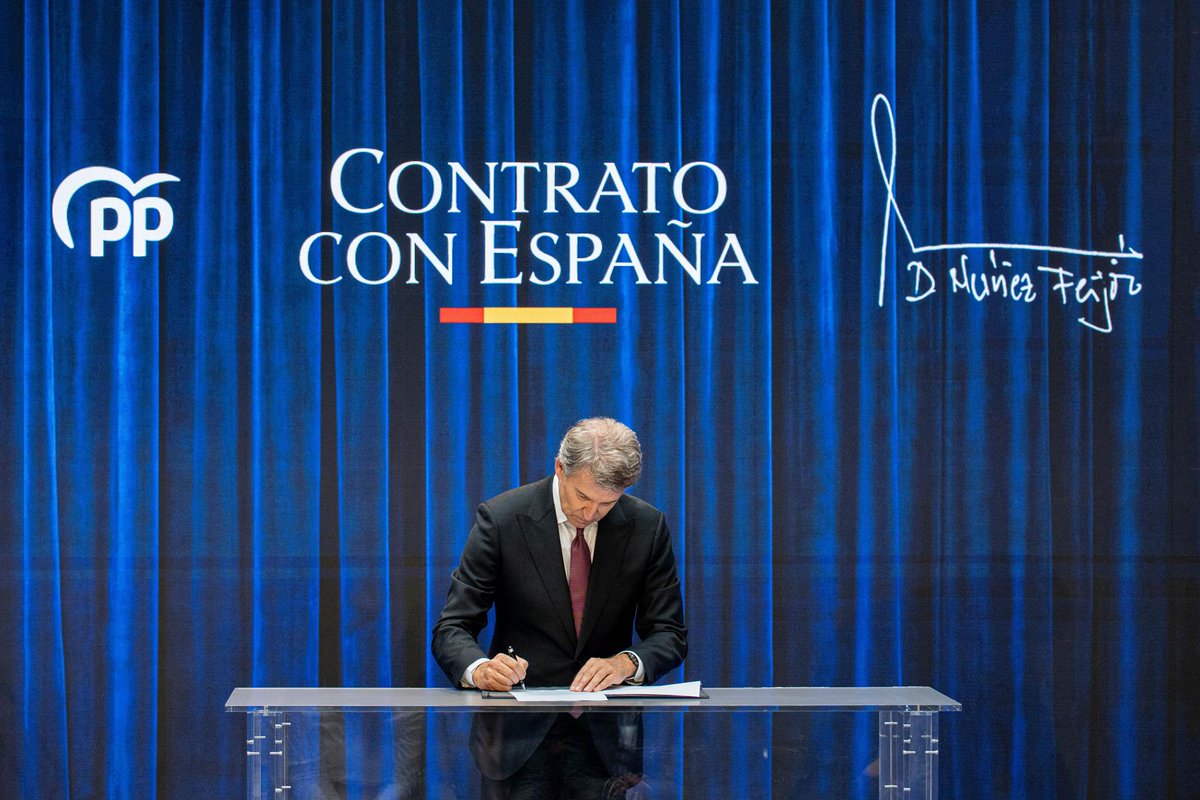 Feijóo presenta su 'Contrato con España' mientras la huelga educativa de Madrid corta la A-3 a diez días de clausurarse la precampaña del 29-N
