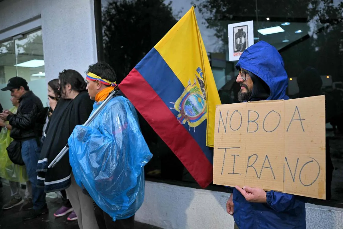 La detención de la excandidata presidencial de Ecuador dispara un cruce de acusaciones entre Noboa y Petro